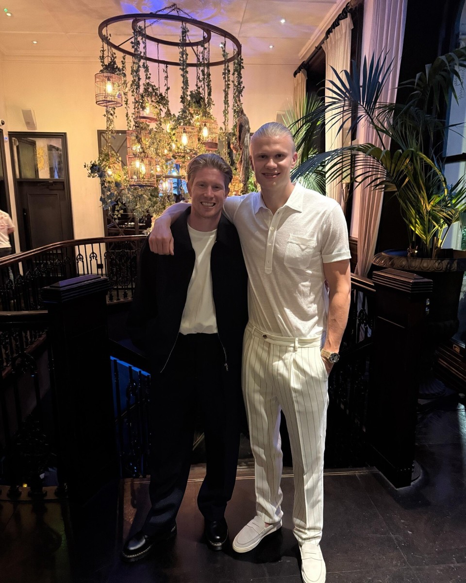 为何胡明轩投篮像“拧麻花”？ 胡明轩投篮因整体发力卡顿